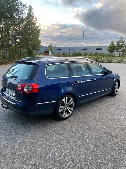 Volkswagen Passat 2009 photo 5
