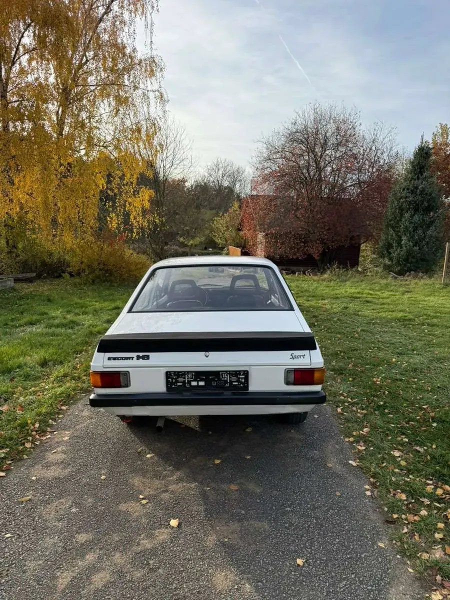 Ford Escort 1978 photo 3