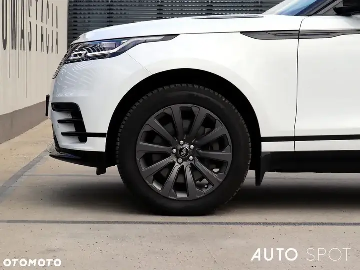 Land Rover Range Rover Velar 2022 photo 3