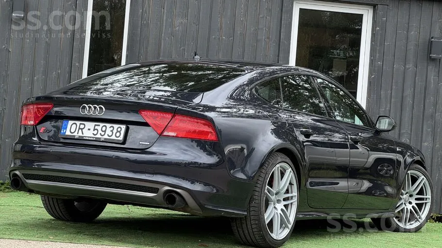 Audi A7 2012 photo 4