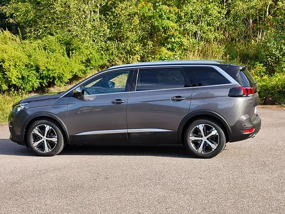 Peugeot 5008 2017 photo 5