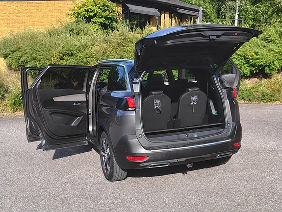 Peugeot 5008 2017 photo 4