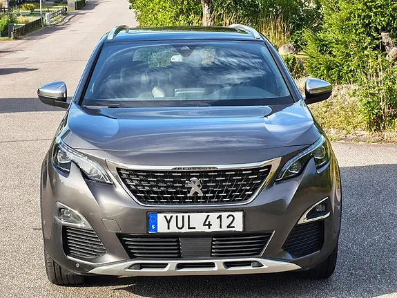 Peugeot 5008 2017 photo 2