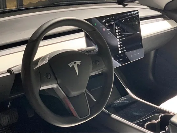 Tesla Model 3 2019 photo 3