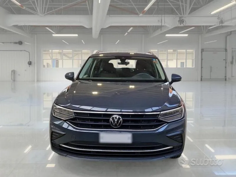 Volkswagen Tiguan 2023 photo 2