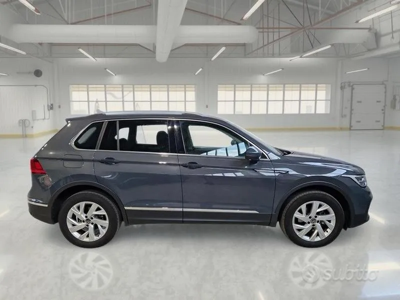 Volkswagen Tiguan 2023 photo 3