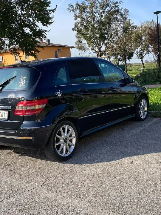 Mercedes-Benz B180 2008 photo 3