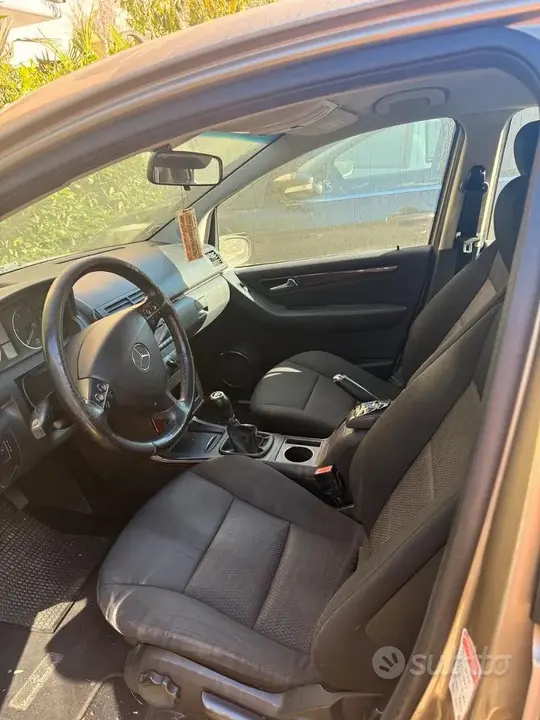 Mercedes-Benz A 2007 photo 2