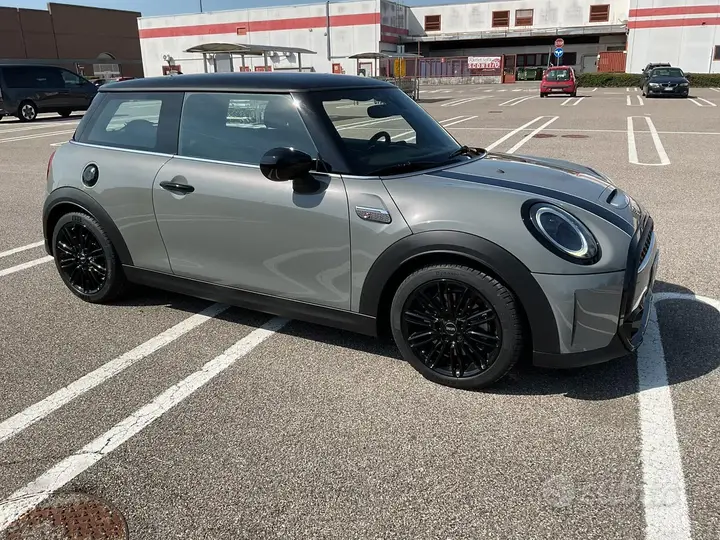 Mini Cooper S 2022 photo 4