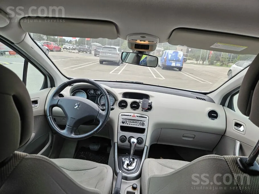 Peugeot 308 2008 photo 4