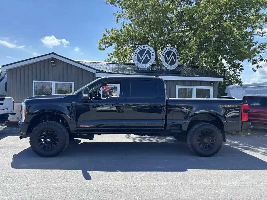 Ford F350 2023 photo 2