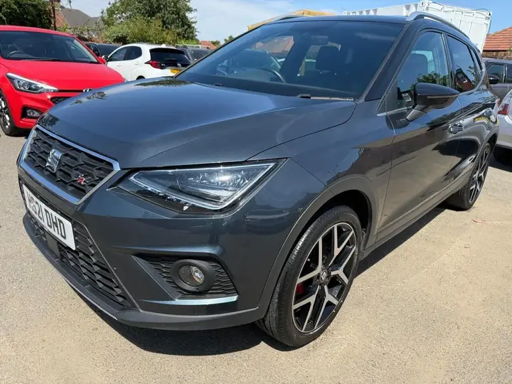 Seat Arona 2021 photo 3