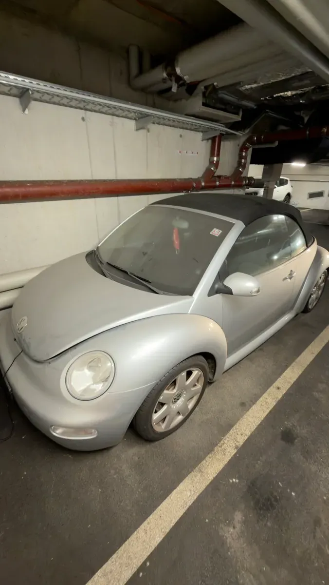 Volkswagen Beetle 2004 photo 2
