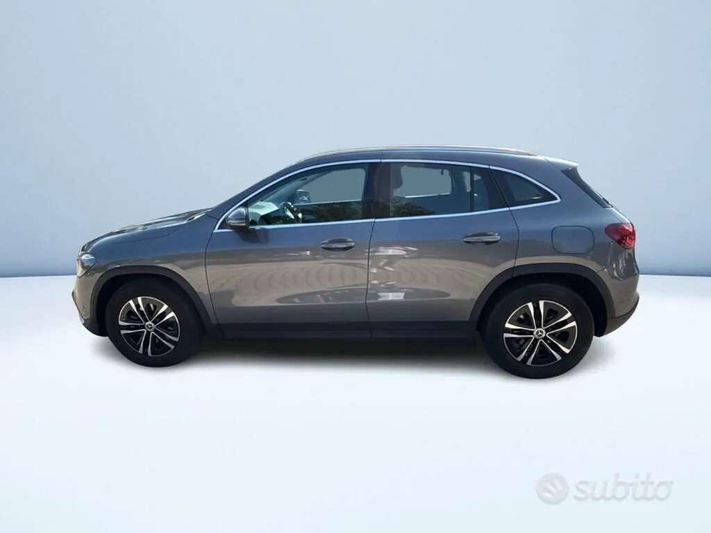 Mercedes-Benz Gla 2025 photo 4