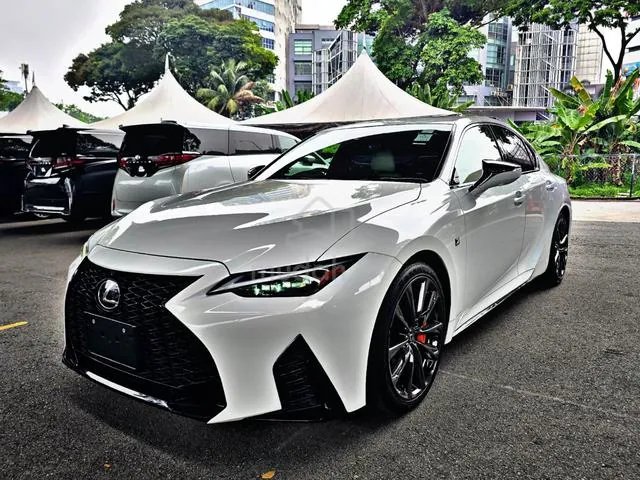 Lexus Is