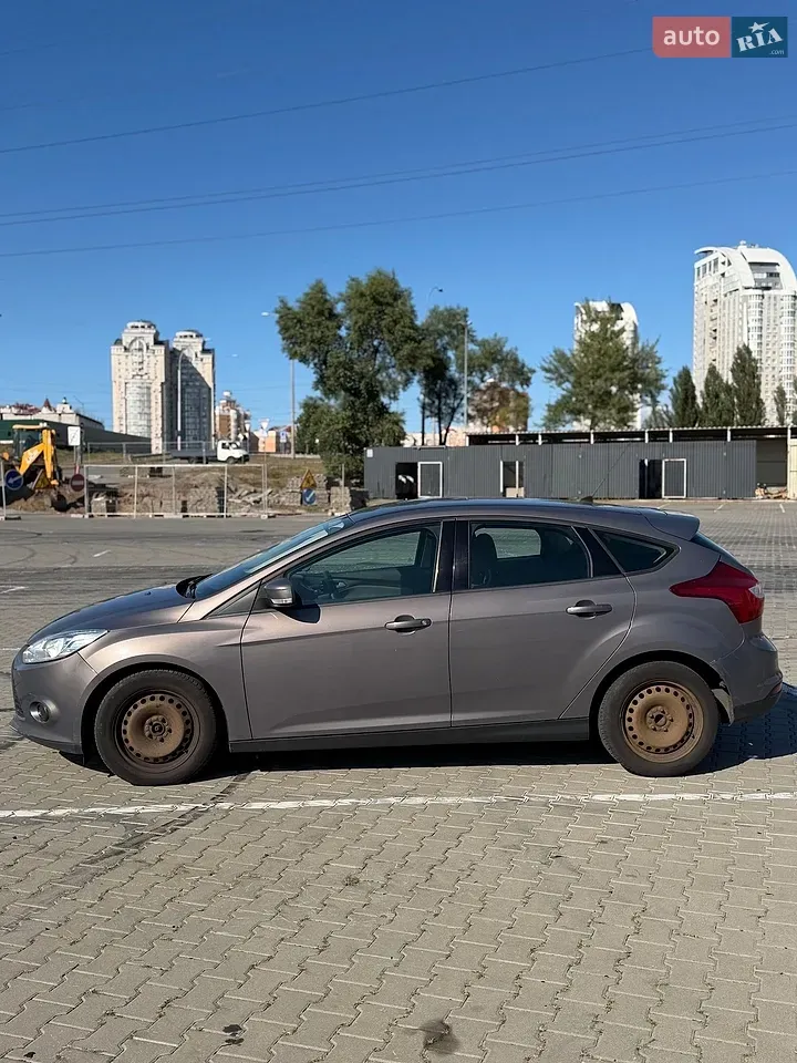 Ford Focus 2013 photo 4