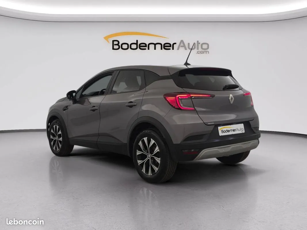 Renault Captur 2024 photo 3