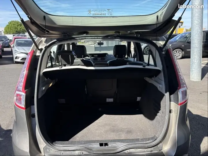 Renault Scenic 2011 photo 5