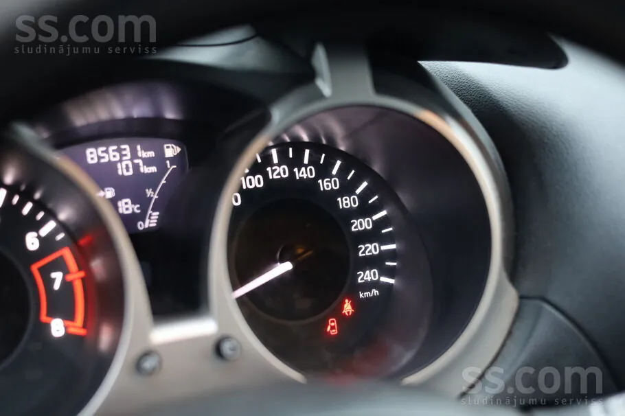 Nissan Juke 2019 photo 3