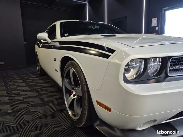 Dodge Challenger 2012 photo 4