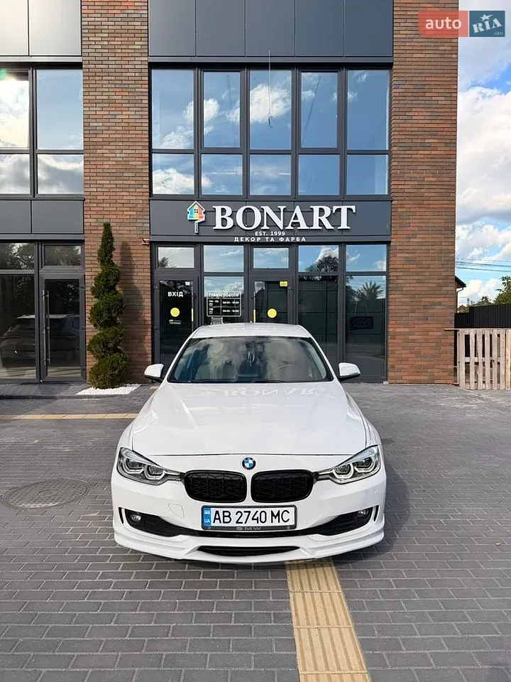 BMW 3 Series 2017 photo 3