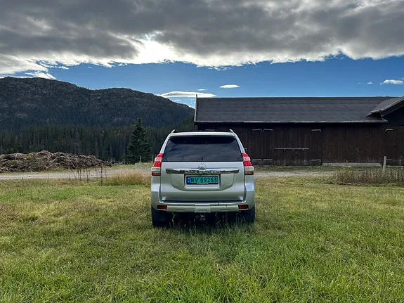 Toyota Land Cruiser 2015 photo 4