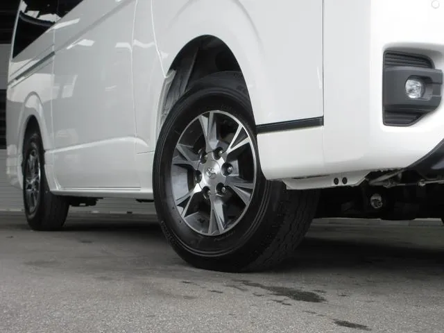 Toyota Hiace 2025 photo 4