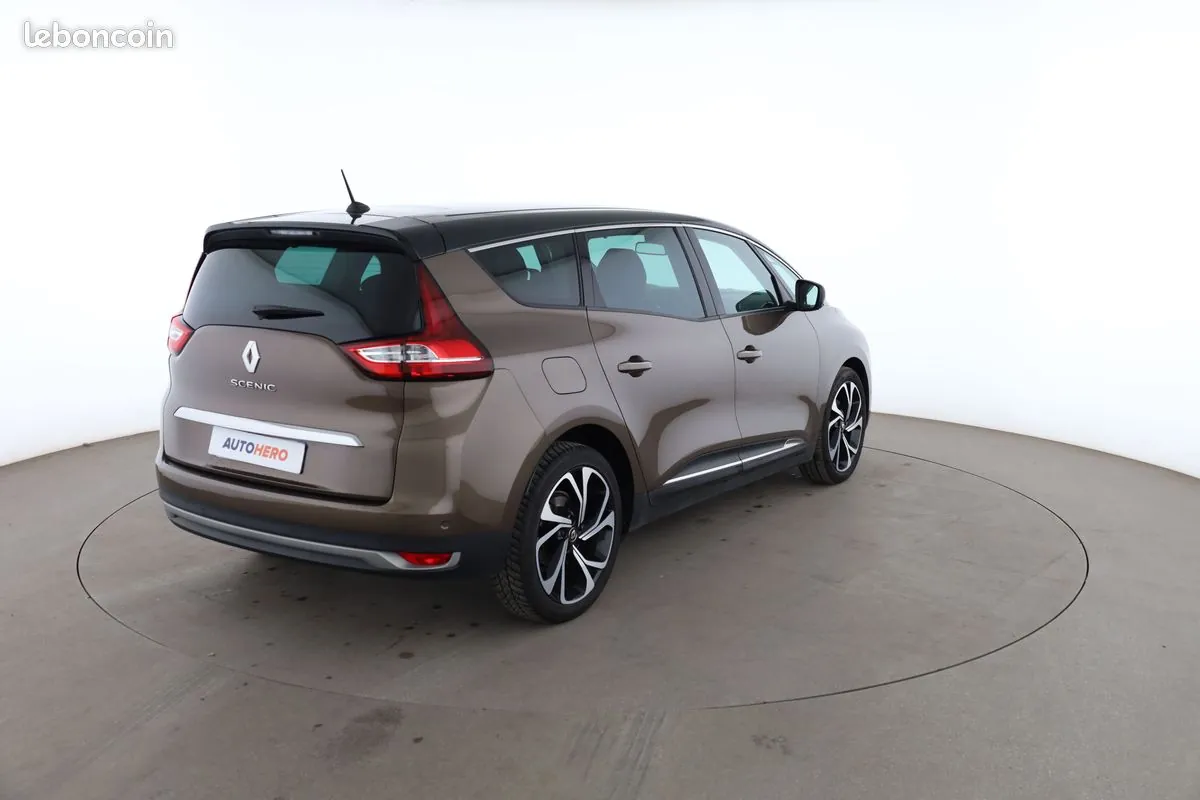 Renault Grand Scenic 2018 photo 3