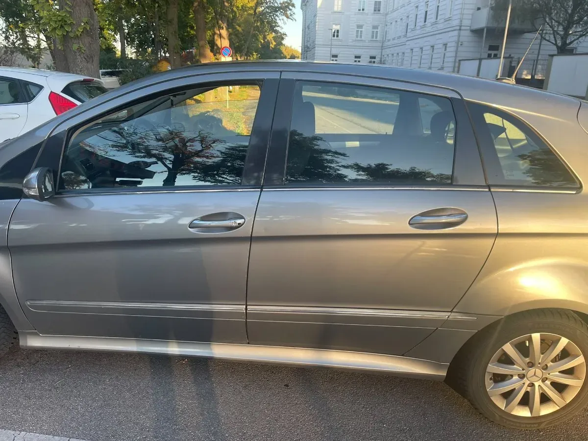 Mercedes-Benz B-Class 2008 photo 3