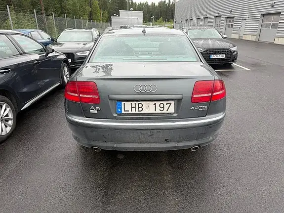 Audi A8 2008 photo 3