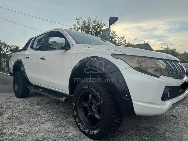 Mitsubishi Triton