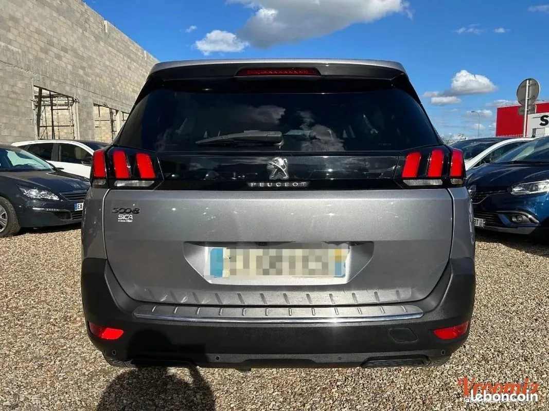 Peugeot 5008 2018 photo 4