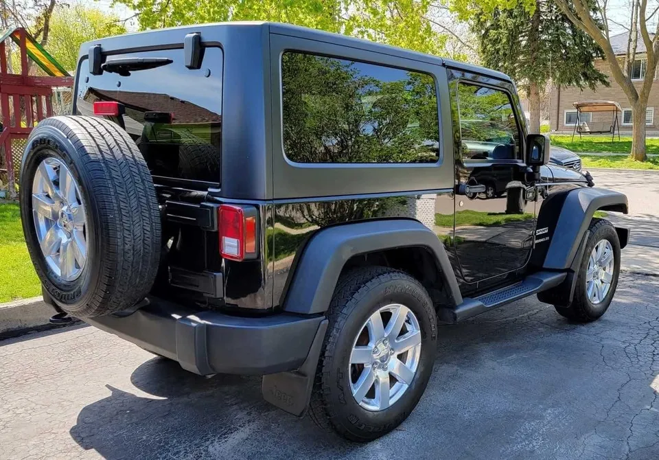 Jeep Wrangler 2014 photo 2