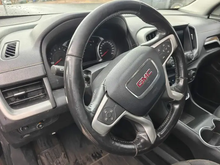 GMC Terrain 2019 photo 2