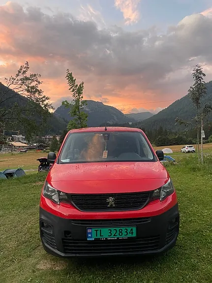 Peugeot Partner 2019 photo 2