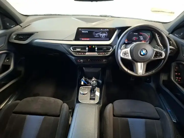 BMW 1 Series 2020 photo 3