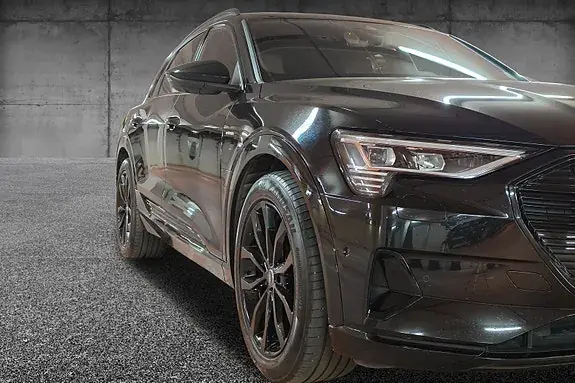 Audi E-Tron 2022 photo 2