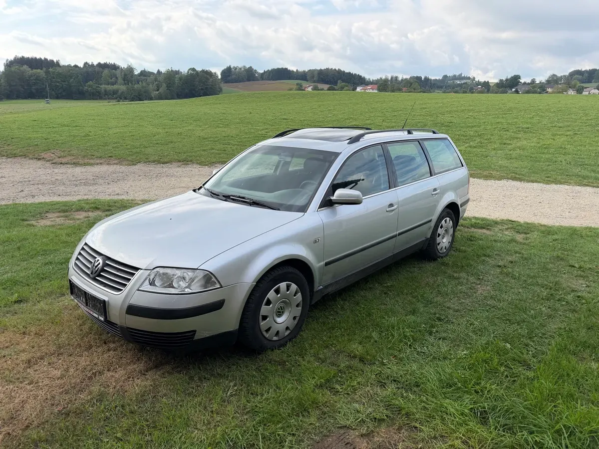 Volkswagen Passat 2001 photo 2