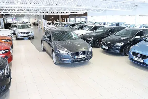 Mazda 3 2016 photo 3