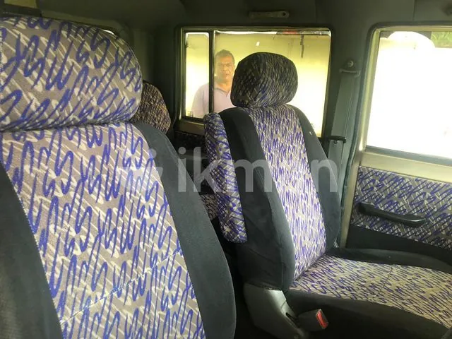 Mahindra Bolero 2012 photo 5