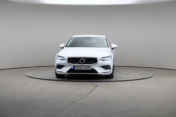 Volvo V60 2023 photo 3