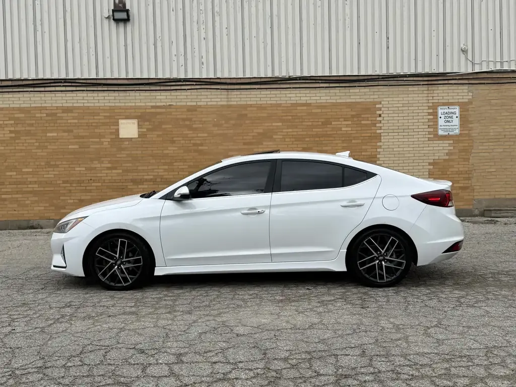 Hyundai Elantra 2019 photo 3