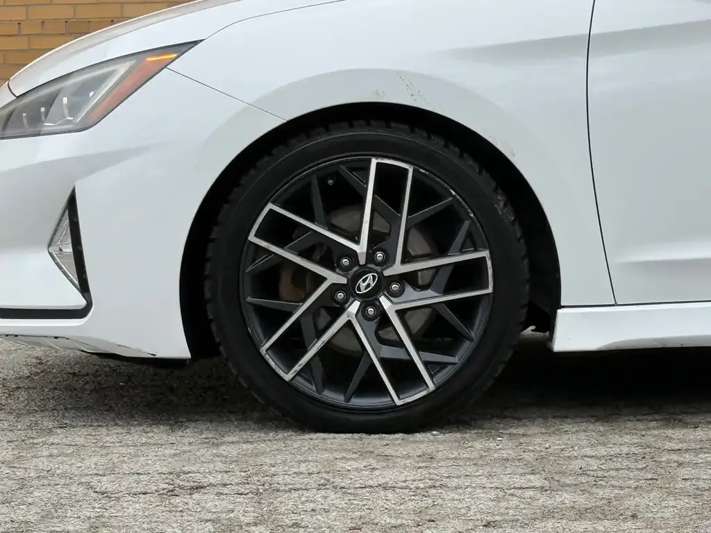 Hyundai Elantra 2019 photo 2