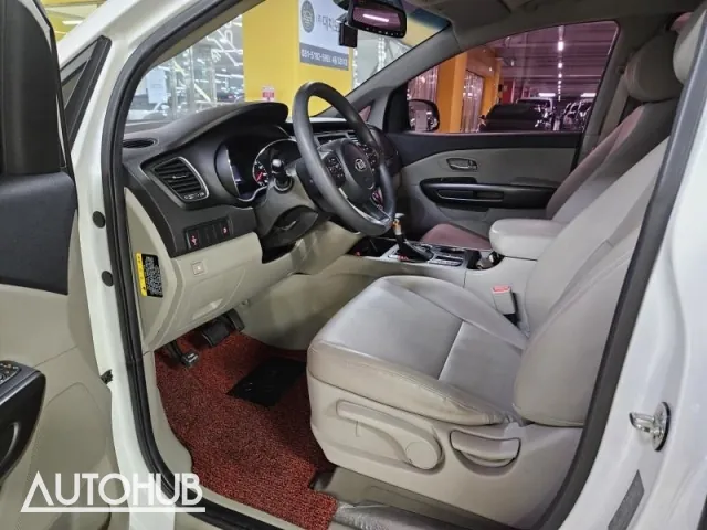 Kia Carnival 2019 photo 5