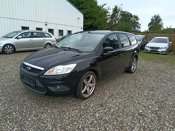 Ford Focus 2010 photo 2