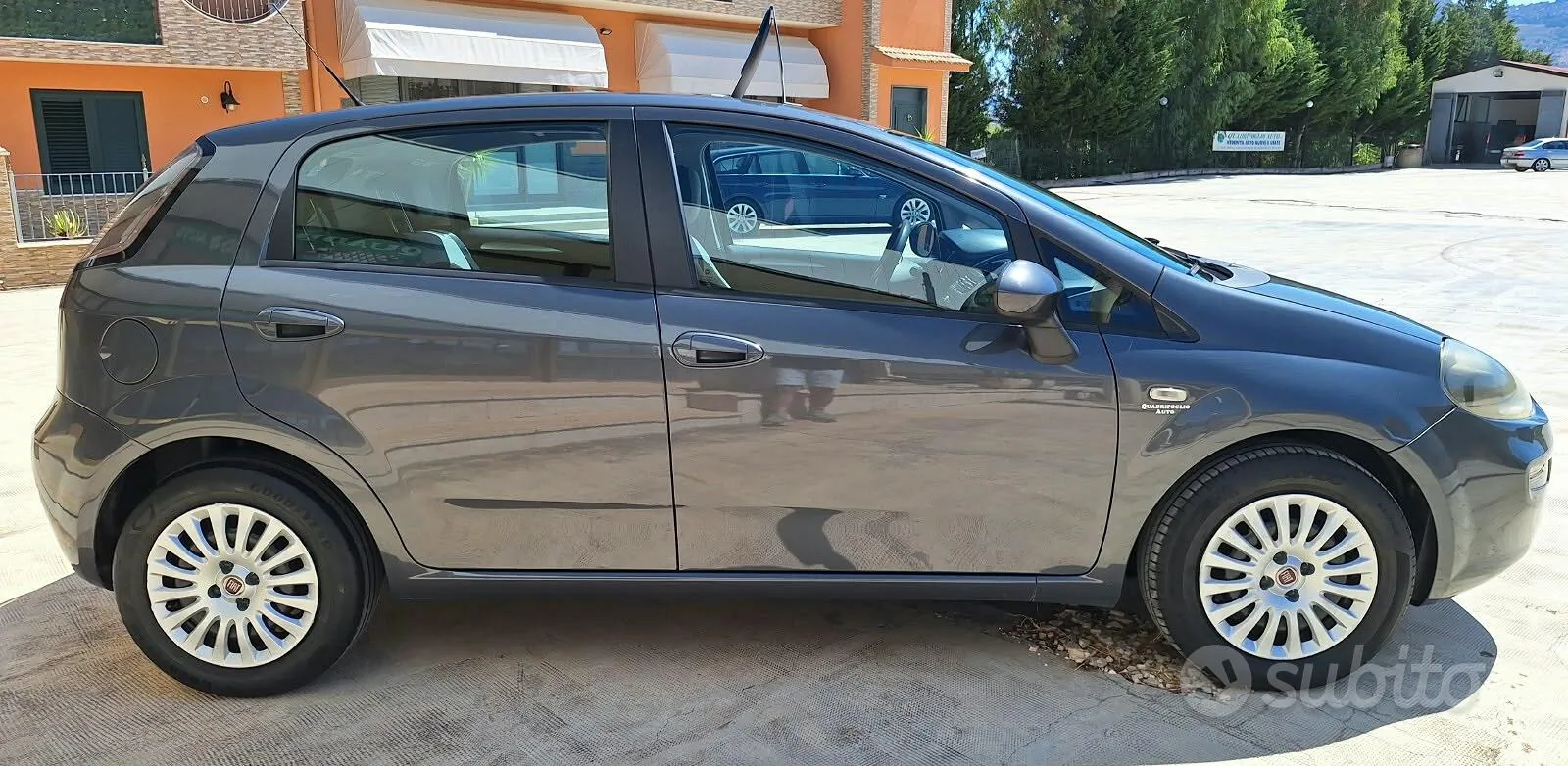Fiat Punto 2012 photo 4