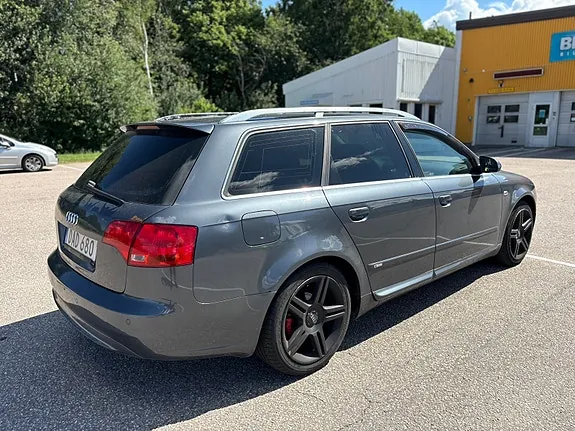 Audi A4 2008 photo 4