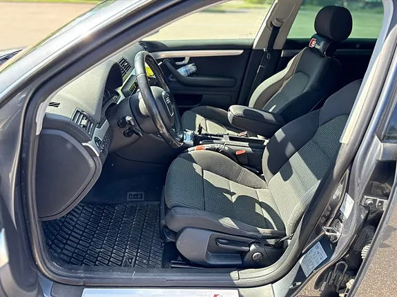 Audi A4 2008 photo 5