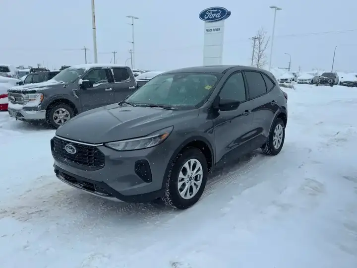 Ford Escape 2025 photo 3