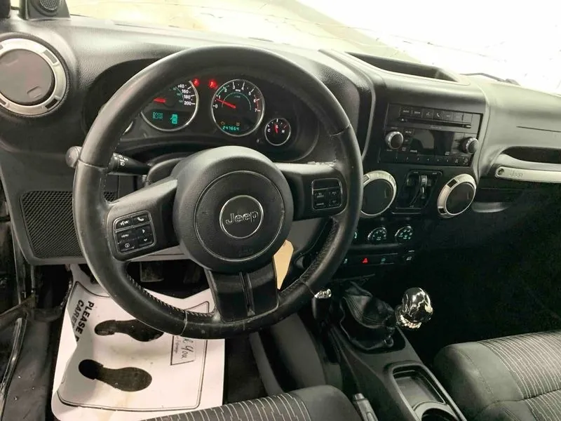 Jeep Wrangler 2011 photo 5